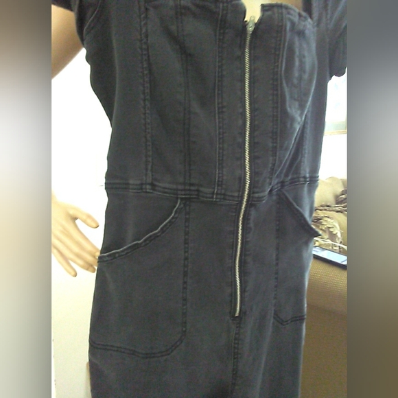 WE THE FREE Chic Black Denim Jumpsuit Front Zipper PKTS.STRETCHY SZ. LG 🔥🔥🔥🔥 - Picture 2 of 14